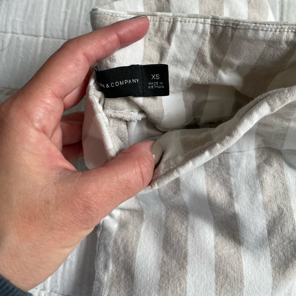 NY&Co striped pants - Picture 3 of 5